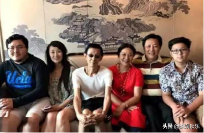 唐国强前妻孙涛太自私？除夕之夜自杀，死后还