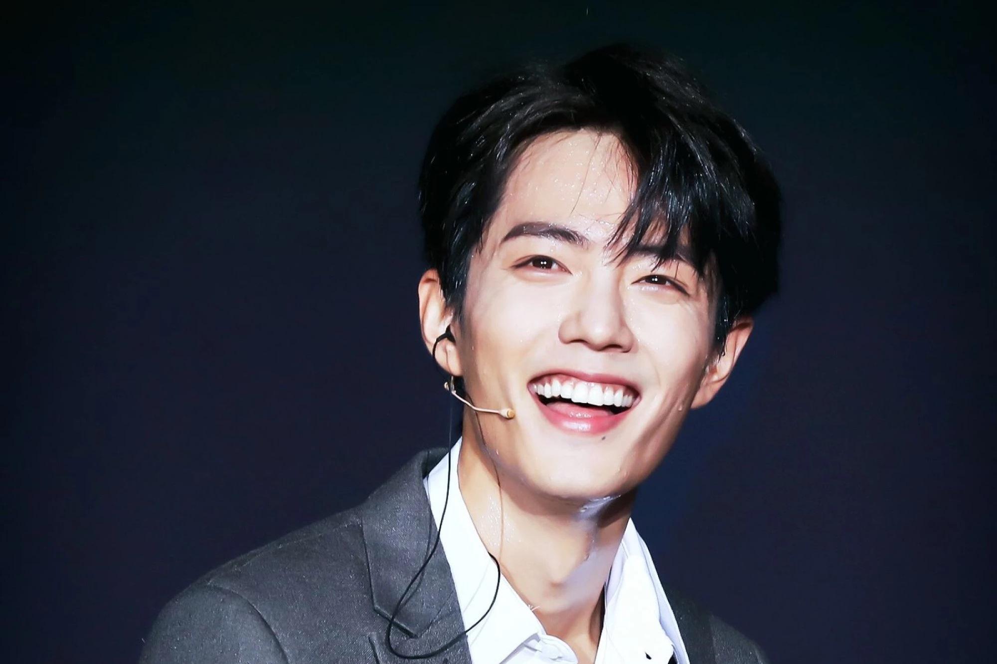 肖战风波后迎来首个综艺，看到他的出场后，又