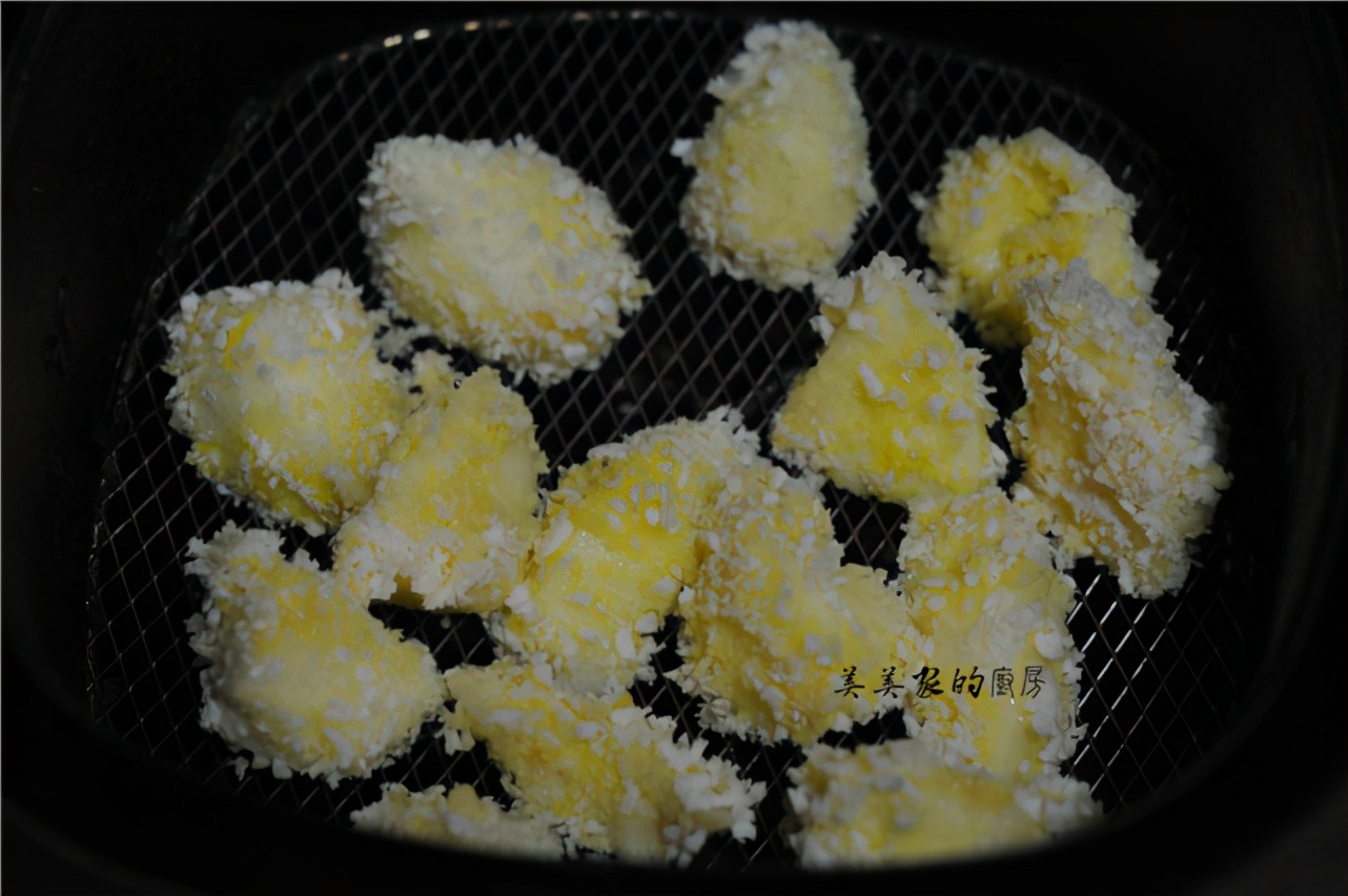 外酥裡脆的蘋果派，不加糖，不加油，低脂低熱量，饞哭隔壁孩子