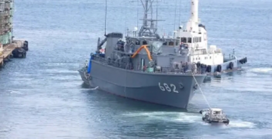 修木头船要花11亿？日本海上自卫队扫雷艇被货船