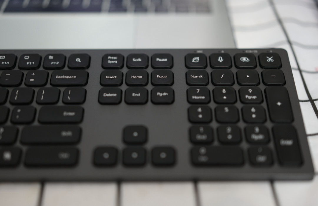 咪鼠智能语音键盘，语音打字、桌面截图、网页导航样样精通