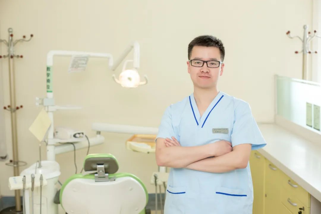 市口腔医院刘明宏：全身心投入“牙周”事业，换位思考赢得信任