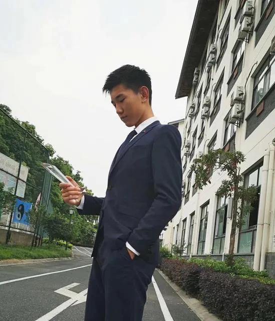 留美学霸张一得突然离世，网红父亲“育儿理念”受质疑！