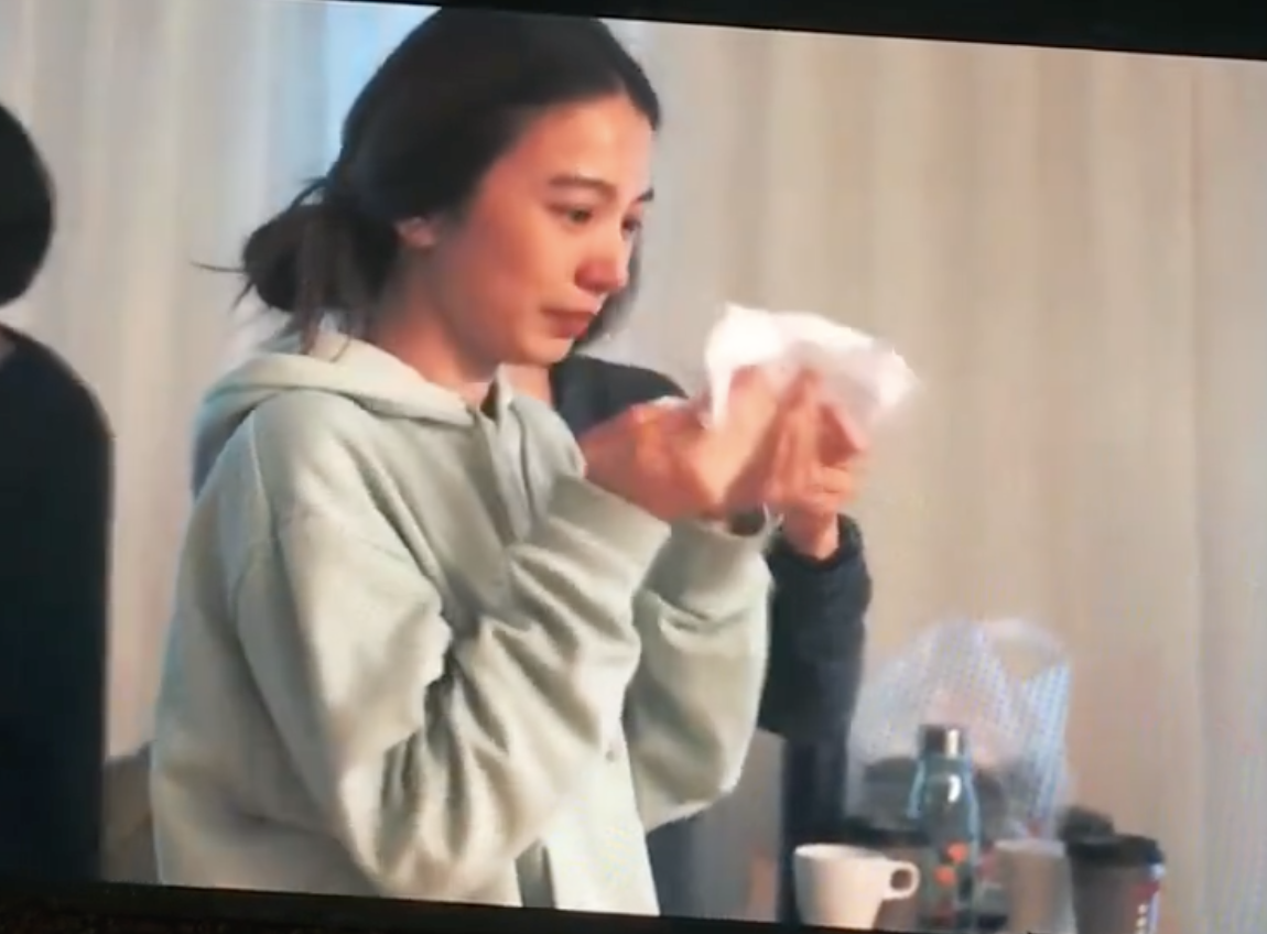 Ella公開生產過程，神情痛苦令人揪心，產後曾經歷兩年尿失禁