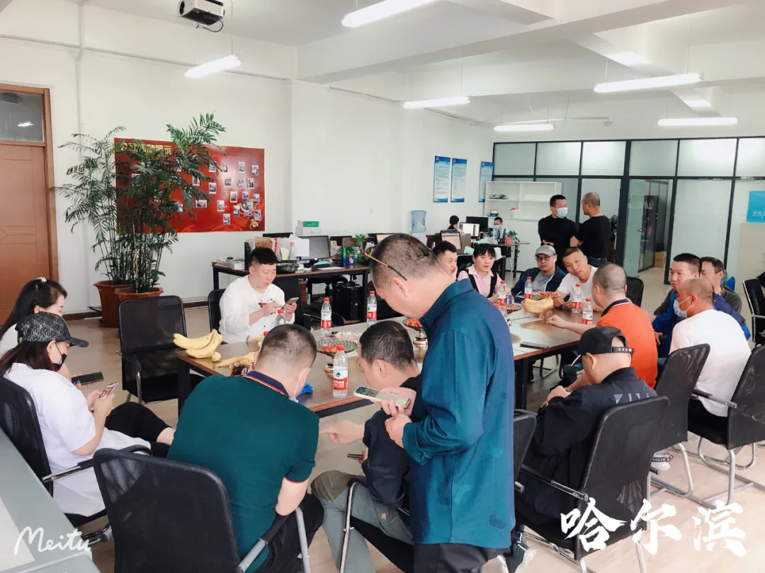 “及时荣耀司机节颁奖典礼”线下司机交流会多城联动