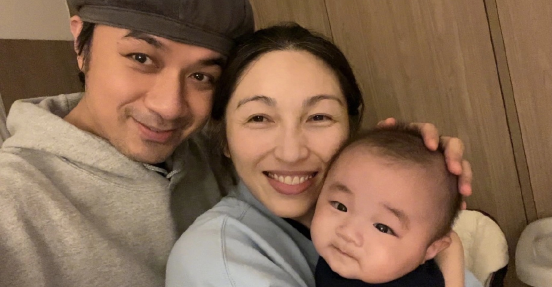 古巨基元旦晒儿子视频，Kuson笑容治愈，神情呆萌像爸爸