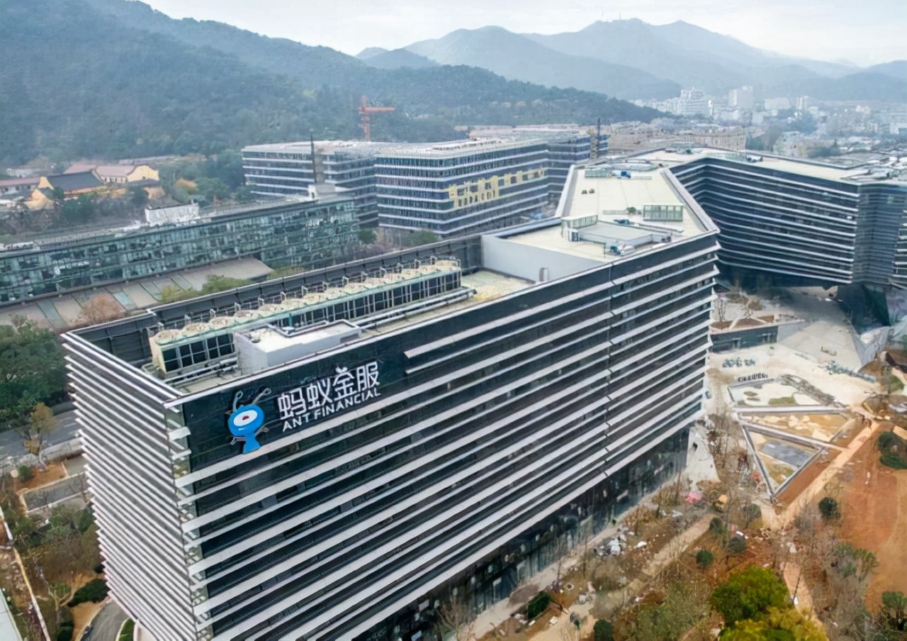再次冲上热搜，支付宝正式回应，事情越来越多？