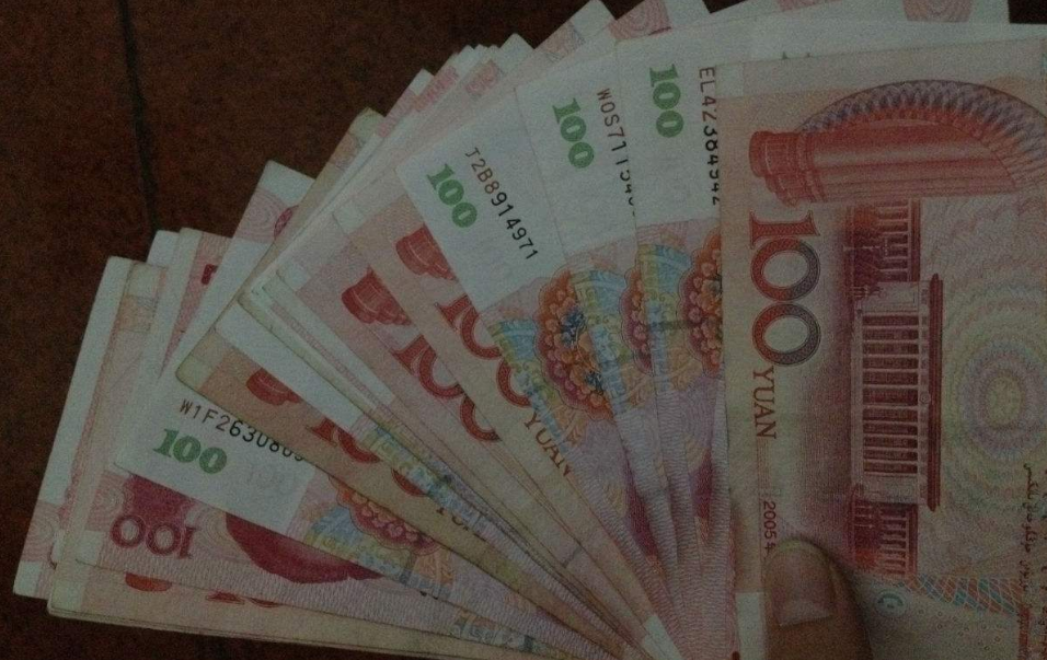 「年薪百萬，給我弟買套房不行嗎」「養你可以，養你娘家人不行」