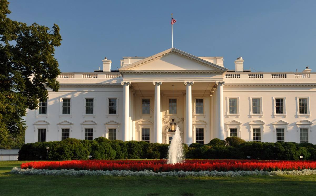 以色列高官曝出猛料，美國曾與外星人簽訂協議，險被特朗普說漏嘴