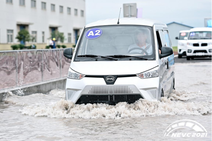 賽場(chǎng)見(jiàn)真章 比亞迪V3攬獲中國(guó)新能源物流車(chē)挑戰(zhàn)賽六項(xiàng)大獎(jiǎng)