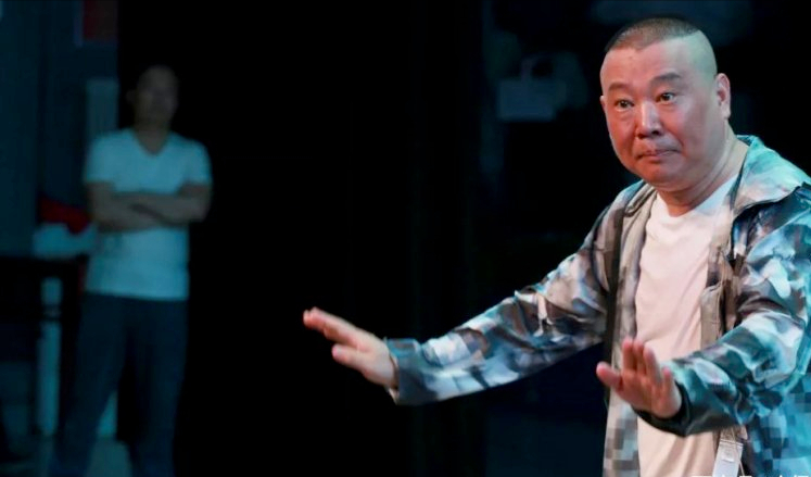 何云伟天桥商演翻车，郭德纲发文感慨昔日德云