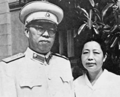 抗日儒将安征夫，原名安问卜，毛主席：就叫安