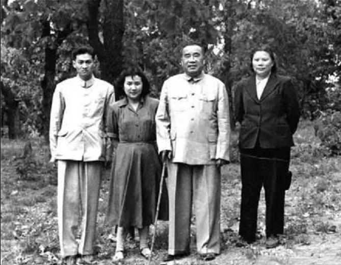 朱德元帥的兒子朱琦,捨棄團級職務當火車司機,幼子卻犯罪被處決 - 資訊咖