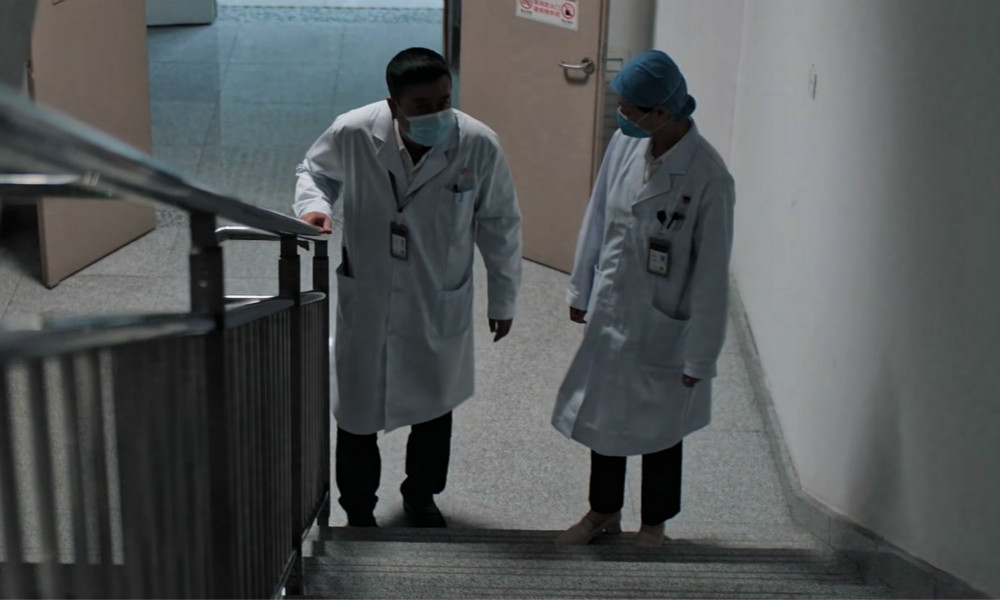 同样是抗疫剧，《在一起》为何点评如此高？