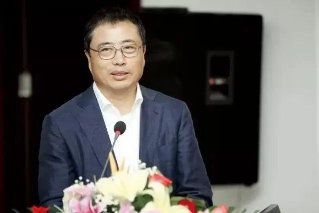 他36岁辞职，去卖冰棍、卖瓜子，身价180亿，成安徽首富，凭啥