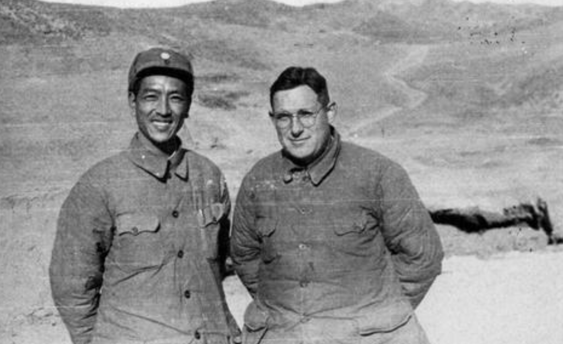 没有军衔的国防部长，被誉为中国“特警之父”，55年为何没授衔
