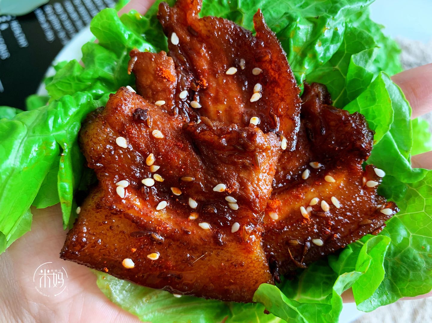 This is the best way to eat pork belly, no oil, no water, the burnt fragrant and tender taste is excellent