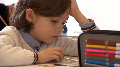 世界级“神童”！8岁男孩上大学，自称最爱的科