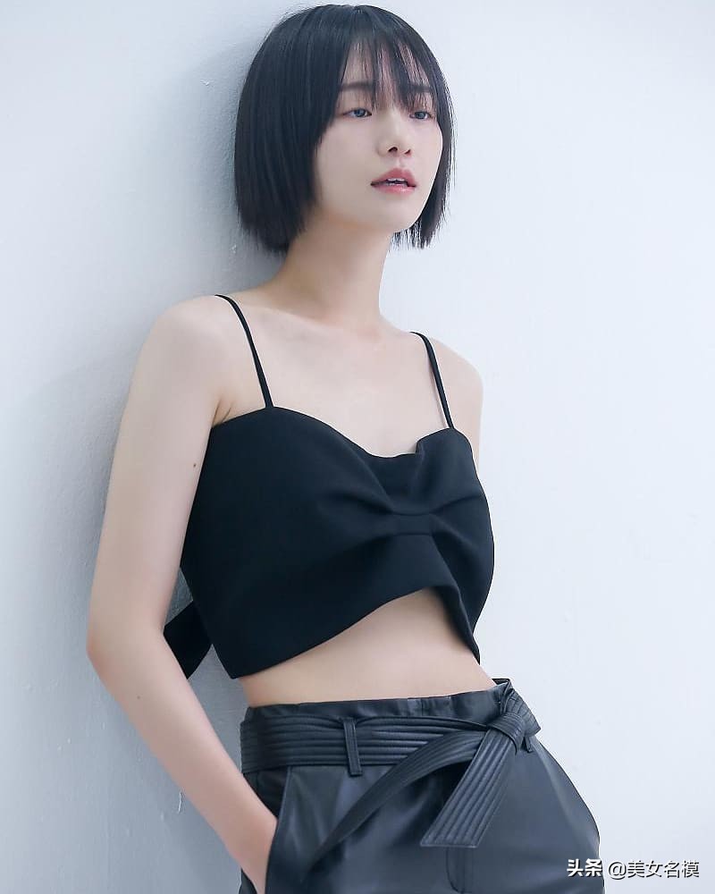 《雖然是精神病但沒關係》小護士樸珪瑛清新外貌宛如初戀女神