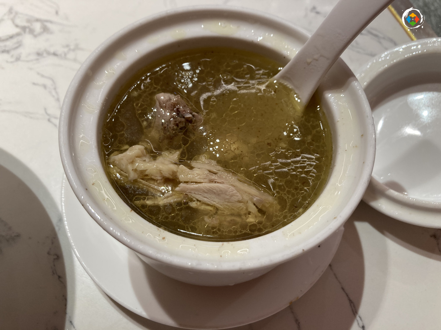 老字号遭差评就报警，被官方解除加盟合作，好口碑怎么都没了？