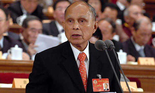 郭晶晶“下嫁”的豪门，没李嘉诚富，却为内地