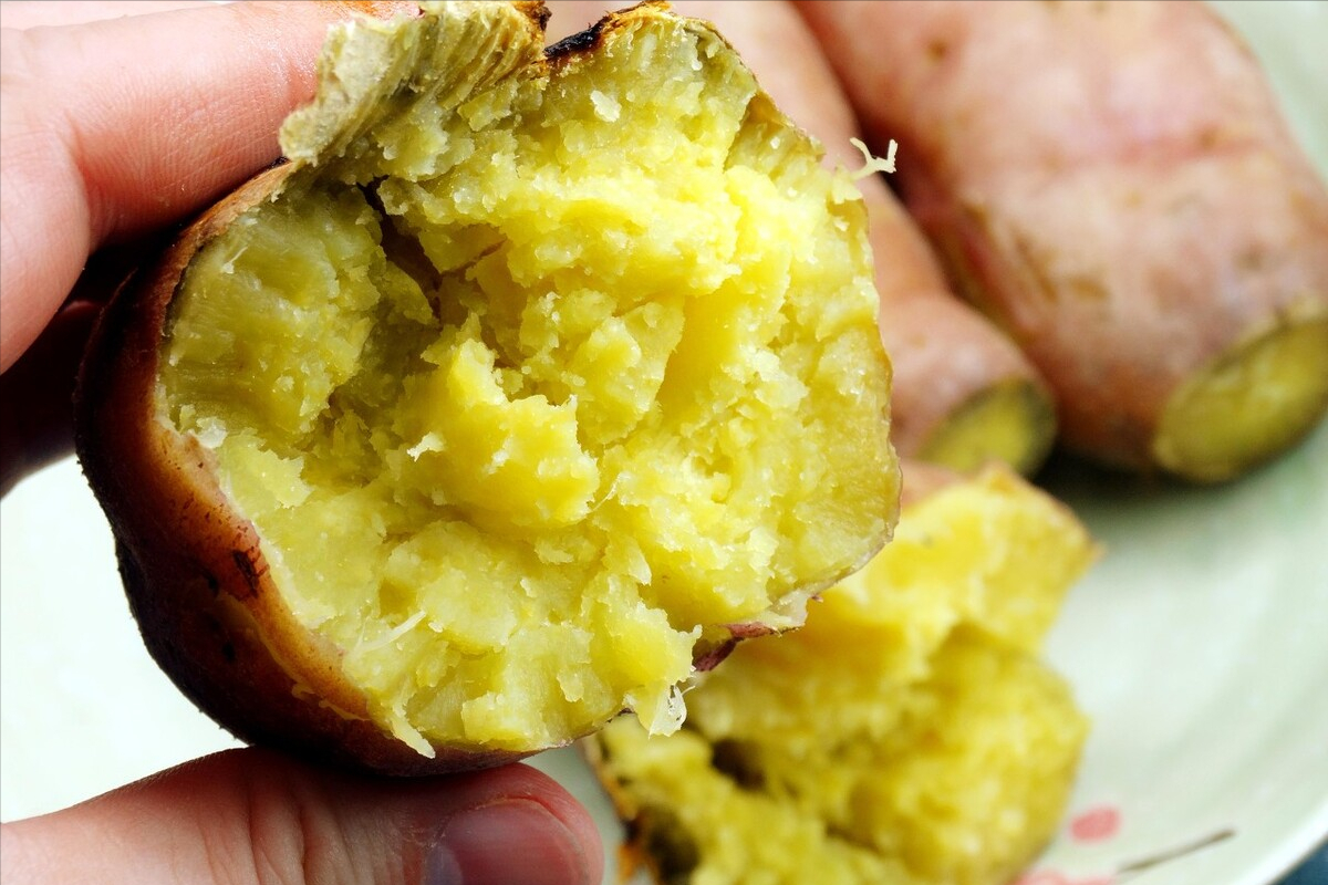 蒸红薯，直接上锅是不行的，牢记3个小窍门，红薯更香甜更绵软