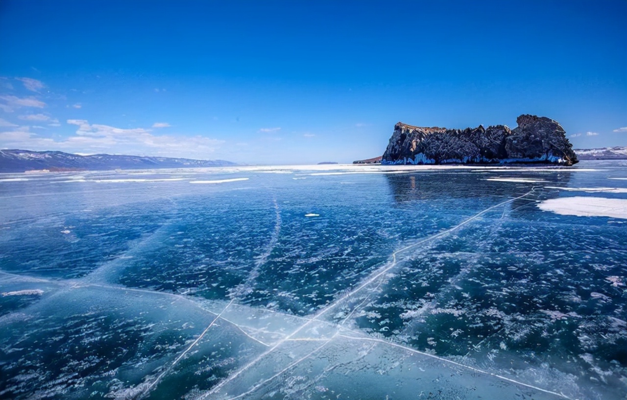 How much water does Lake Baikal have in the super reservoir on earth ...