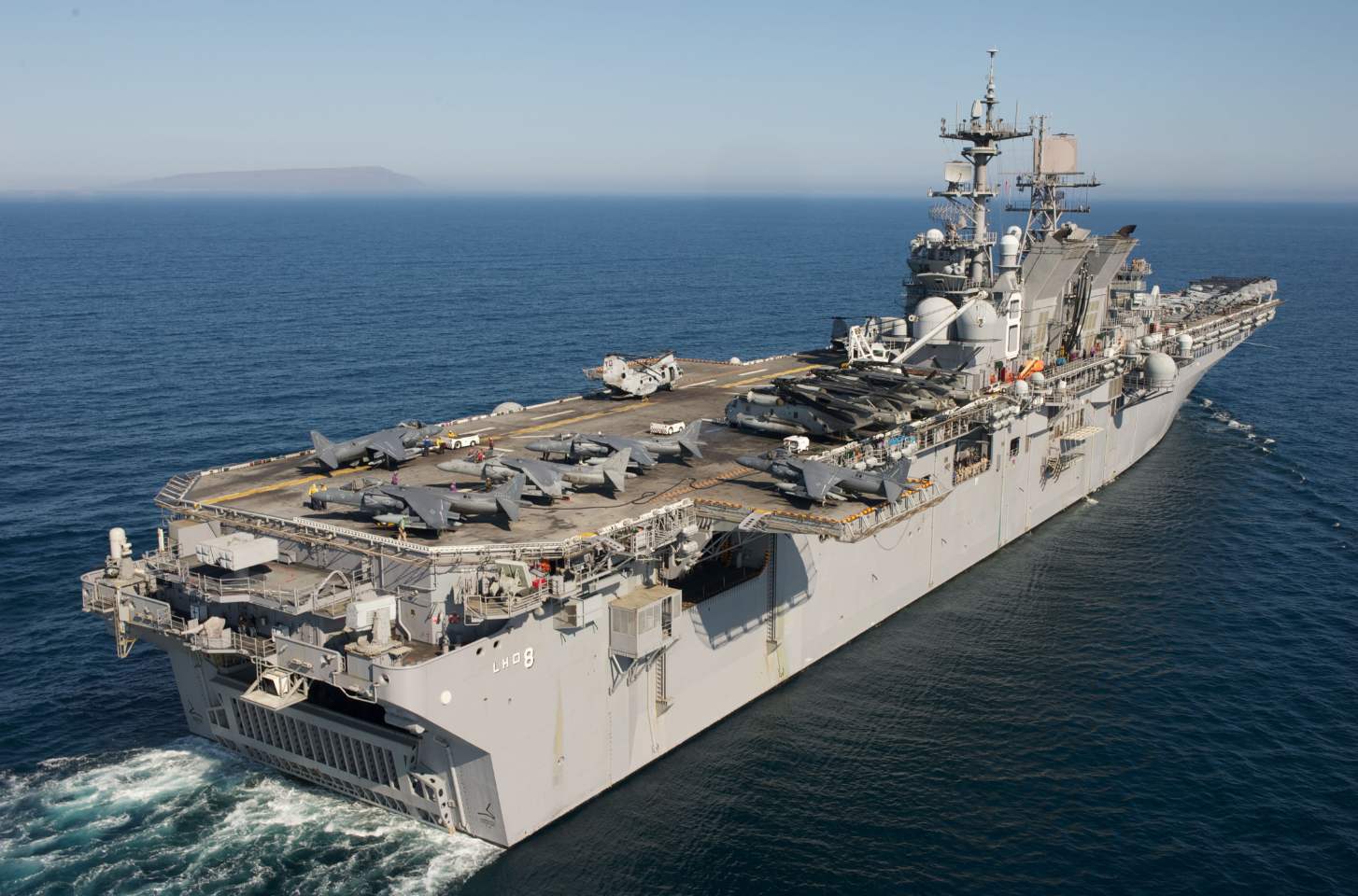 谁给的胆子？美军兵分两路闯入南海，解放军有