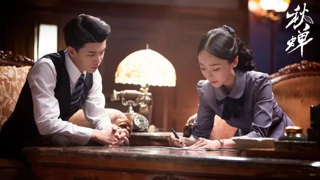 任嘉伦新剧《秋蝉》开播，网友：期待很久了！