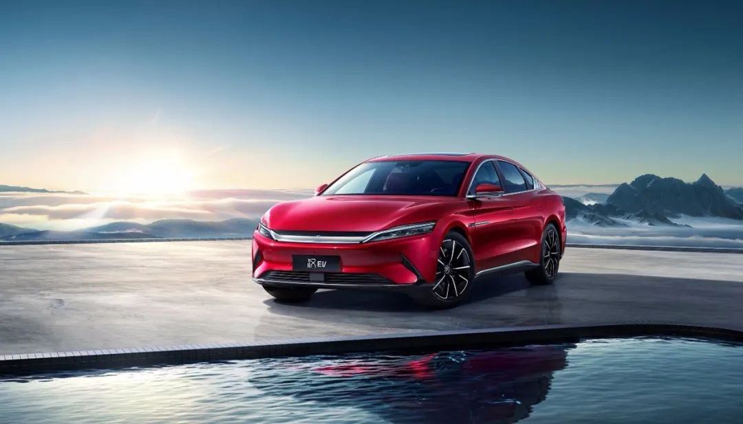 “价格屠夫”Model 3遇劲敌，比亚迪汉连续数月销量破万