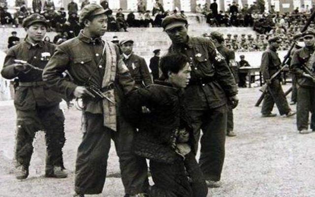 河南9旬老人去世，子女在遗物中翻出一