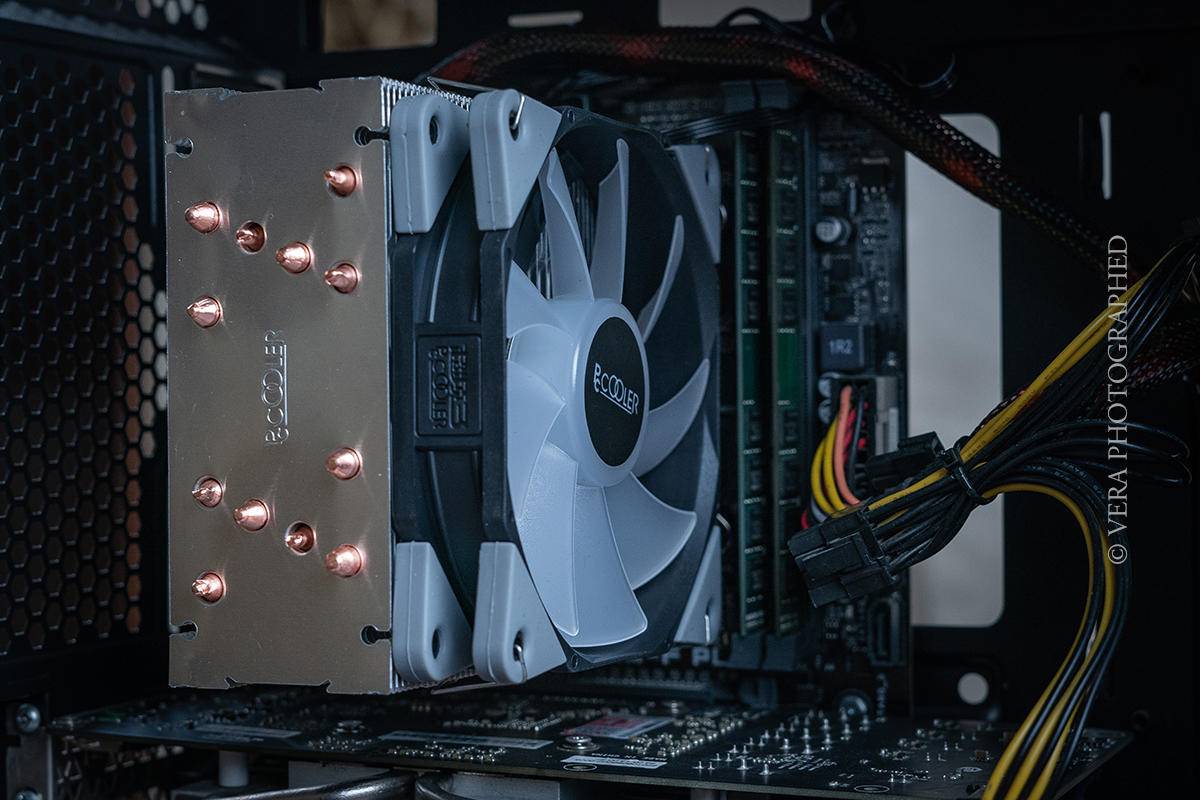 百元级别RGB风冷高性价比散热器首选超频三东海X7