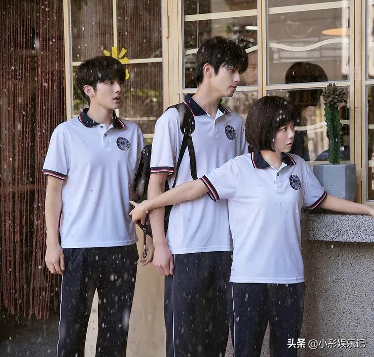 夏天|火遍整个夏天的《以家人之名》 以家人之名行爱情之实，甜虐暴击