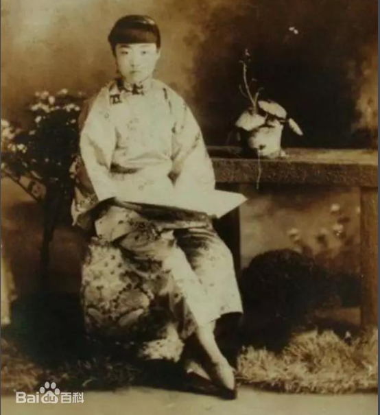 中国女性有当今的平等权利，毛主席是最大功臣