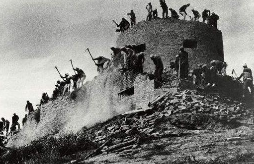 河南老农救了名日本兵，日本兵回国后，这样回