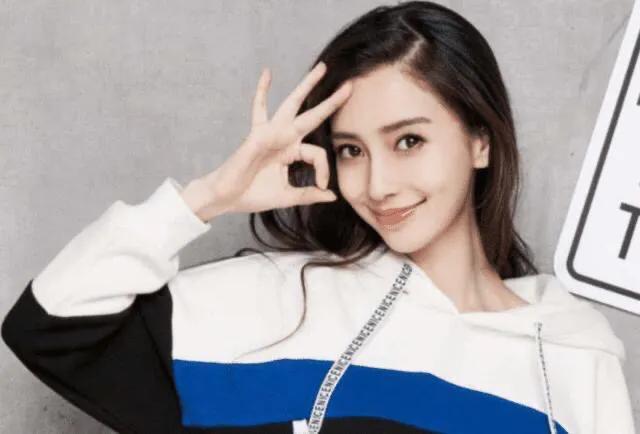 她们是娱乐圈的四大“花瓶”：高颜值，没演技，却总是片约不断