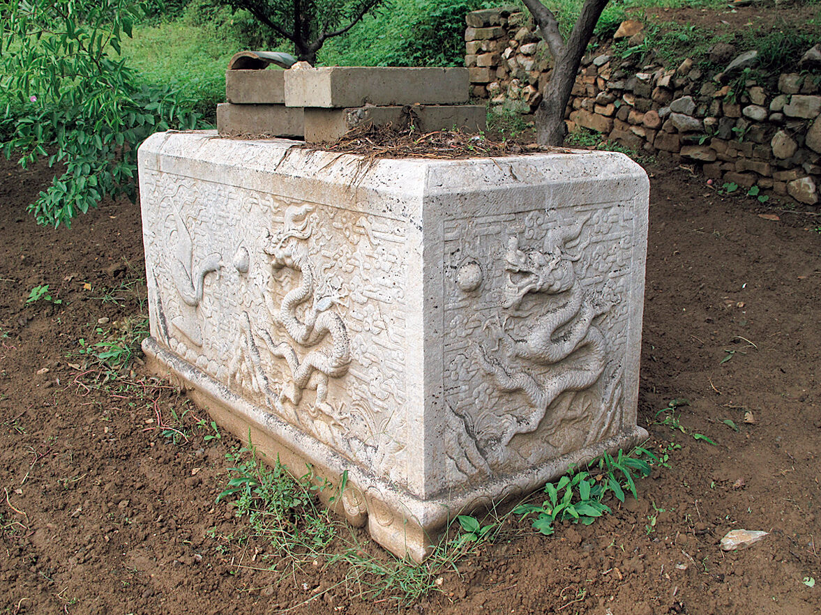 明神宗对自己的后宫非常重视，为爱妃们修建高规格的陵墓