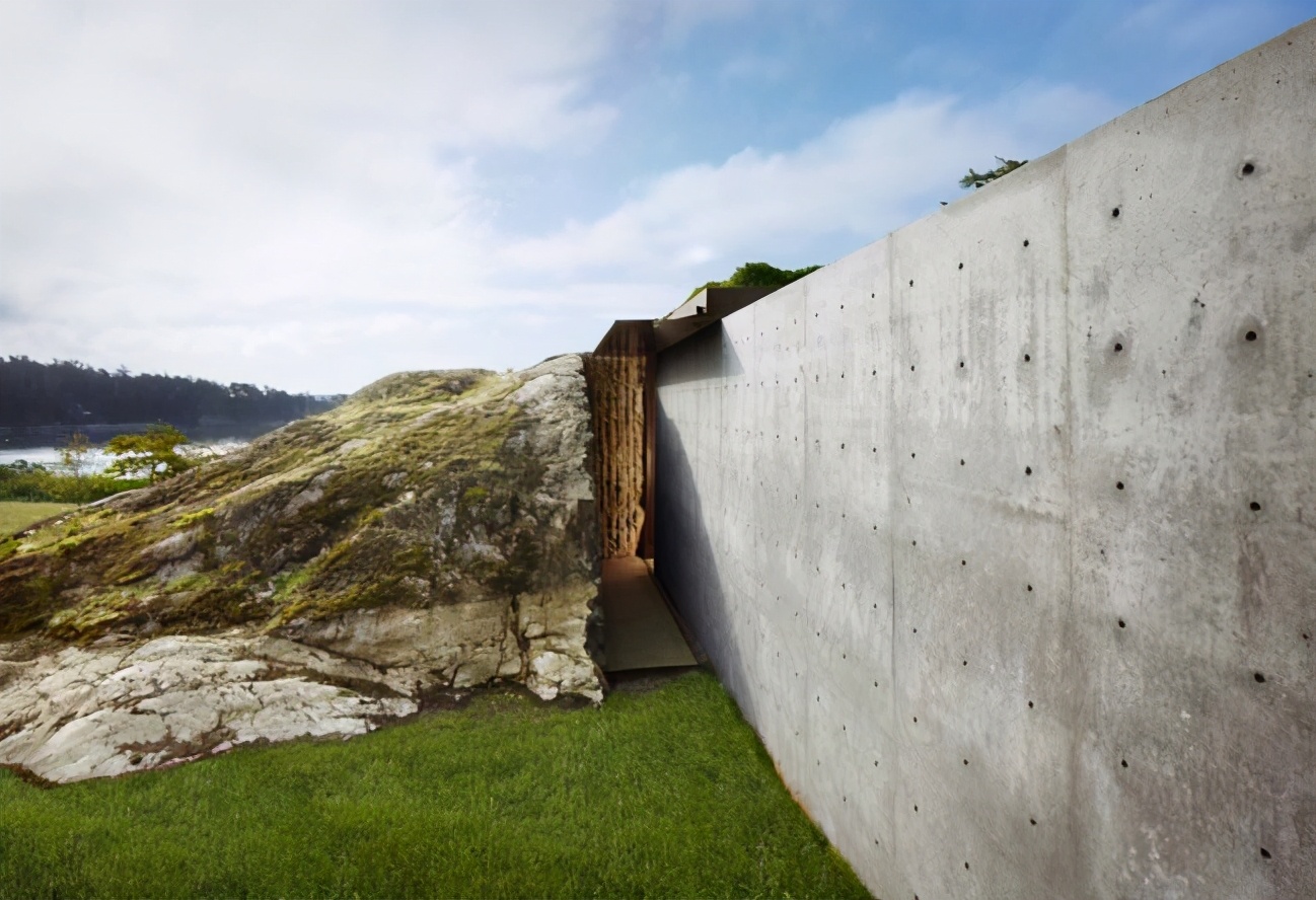 Architectural design of the retreat house in the rock in the United ...