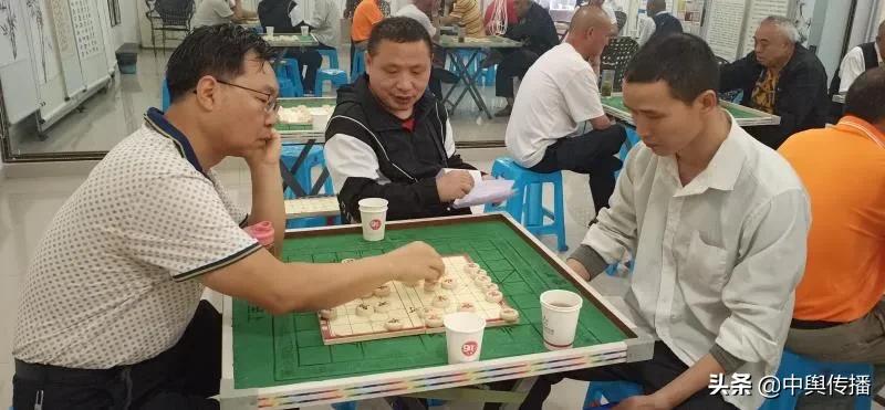 内江市市中区白马镇举办“中国共产党成立100周年”象棋比赛活动