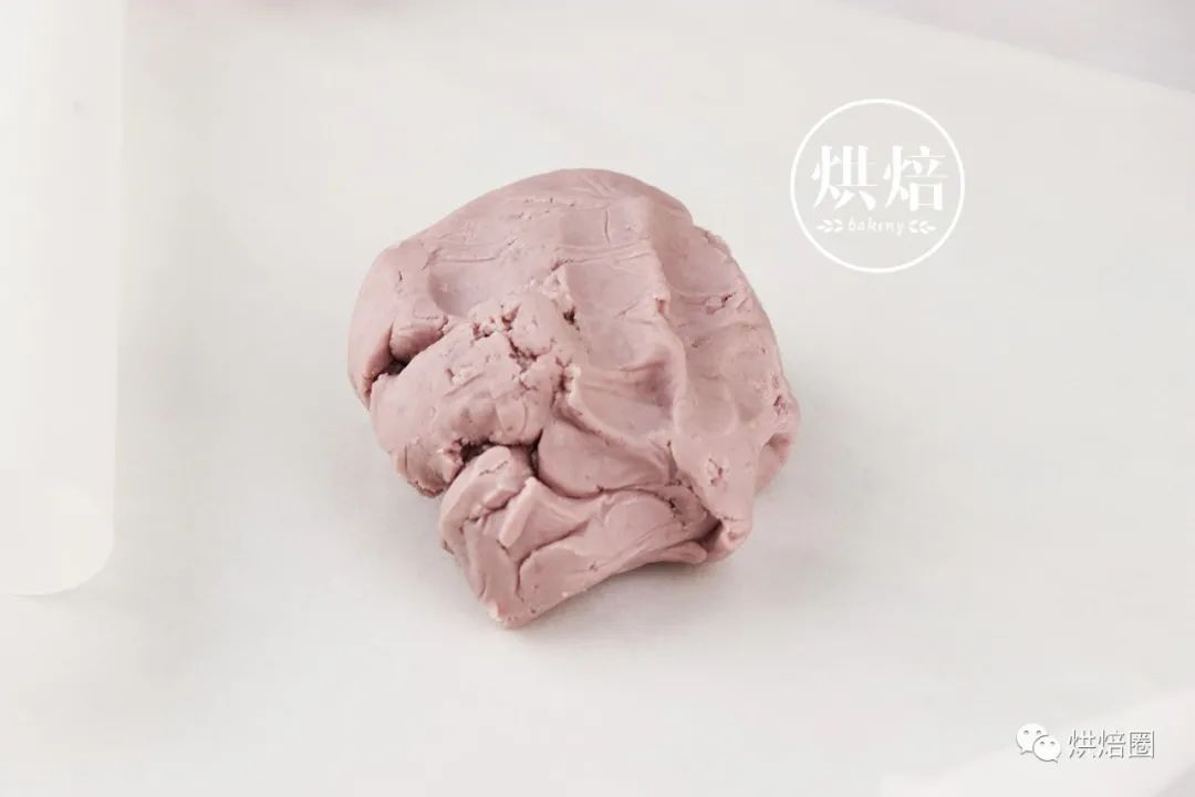 滿滿餡料集結所有好吃元素的虎皮芋泥三明治想不好吃都難