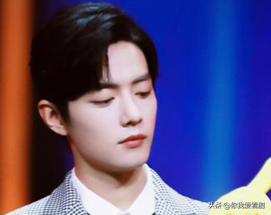 肖战走红娱乐圈后，名字像标签一样显眼，那一现象引人深思