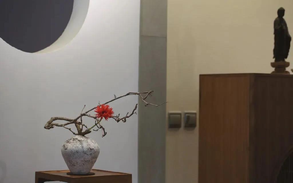 茶室裝飾中花道插花給你帶來不一樣的茶空間境界 簡閣智能家居 Mdeditor