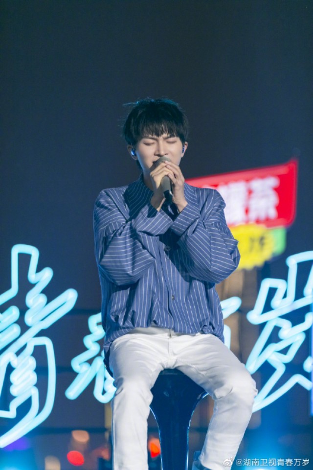 湖南台五四晚会：王源周深王一博，谁是你最好的青春？
