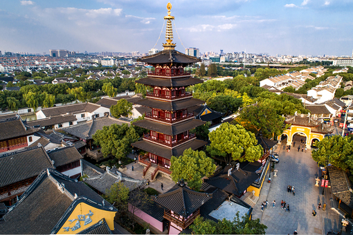 寒山寺：因《楓橋夜泊》而出名，是著名的祈福勝地