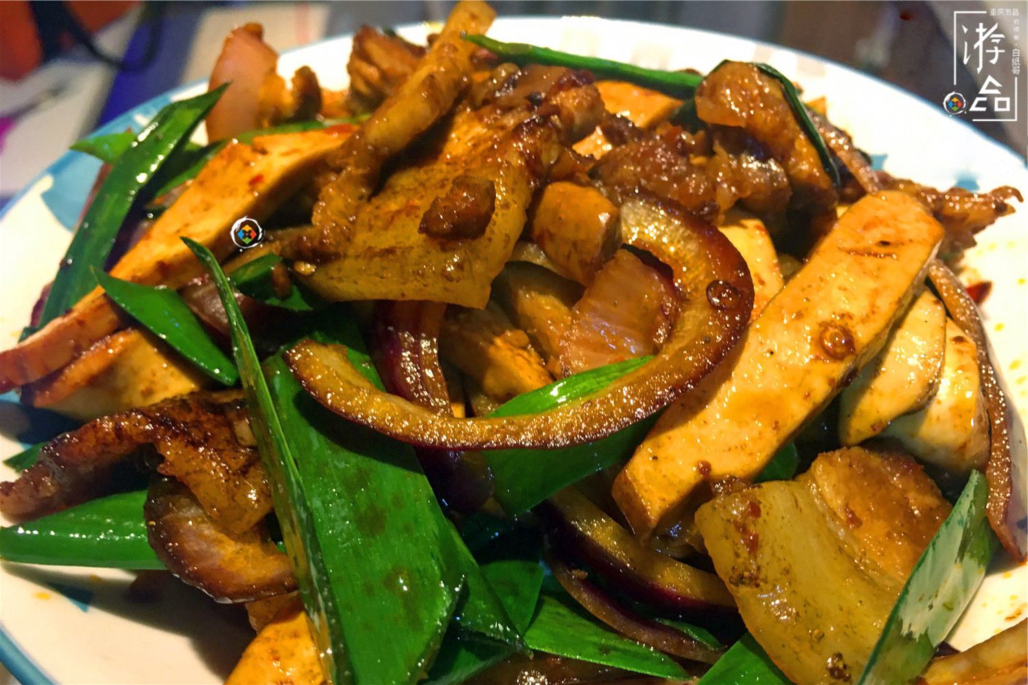 回锅肉该怎么做？外地游客不要辣椒，与厨师发生争执，还报了警