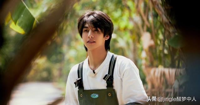 《彼岸花》低调收官，播放2亿次，评分2.9，难怪