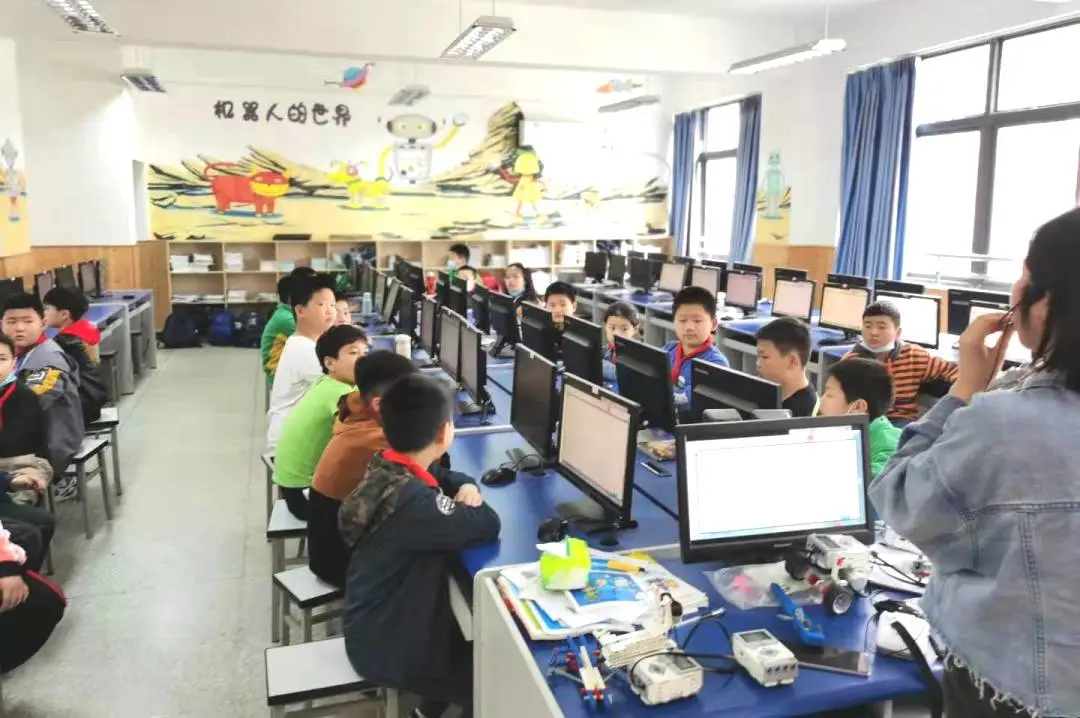 成都市双流区东升迎春小学乡村少年宫暨项目制社团活动