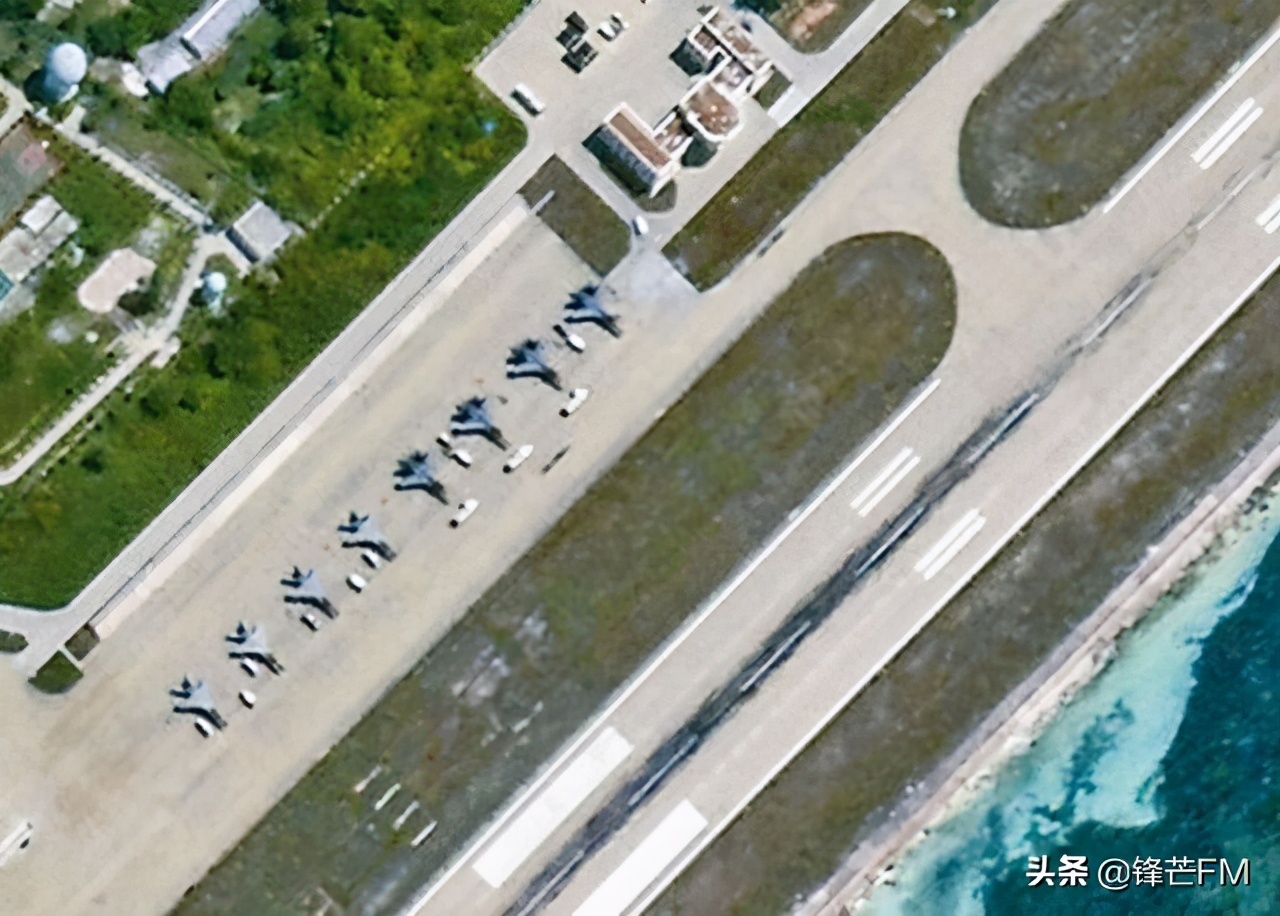 南海群岛四大飞机跑道，最短的2700米，可部署上百架战斗机