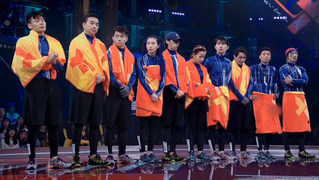 《街舞3》水灌鼻子、浑身摔伤，为配合节目组要求，选手付出太多