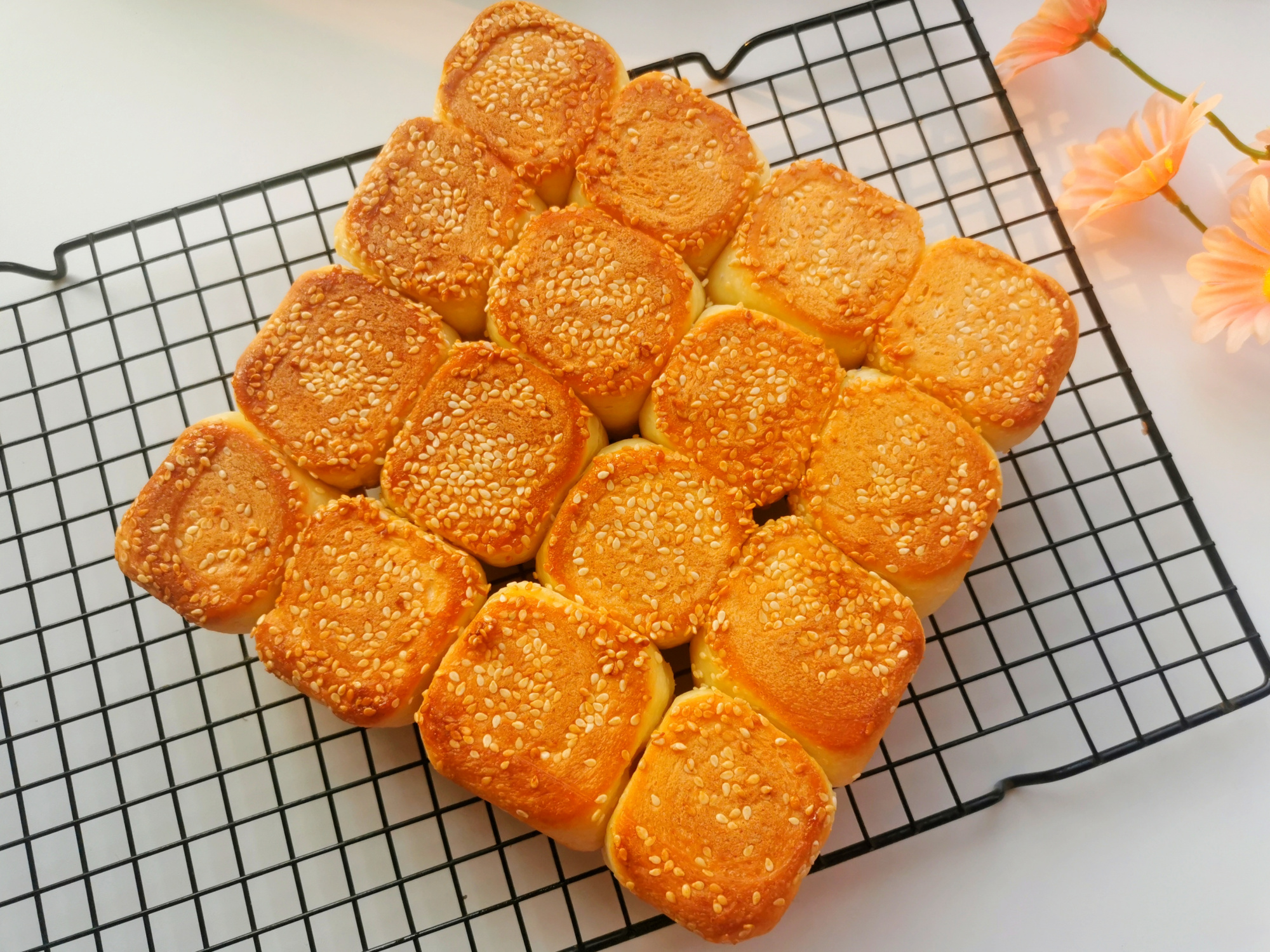 蜂蜜脆底小面包，做法太简单，一次发酵，一周吃3次才过瘾